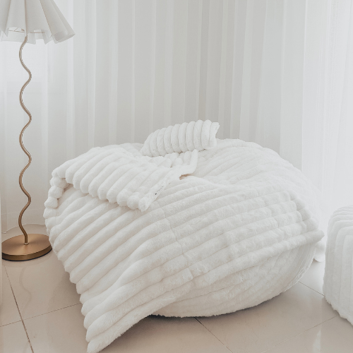Cosy Cloud (L) ~ White Ribbed