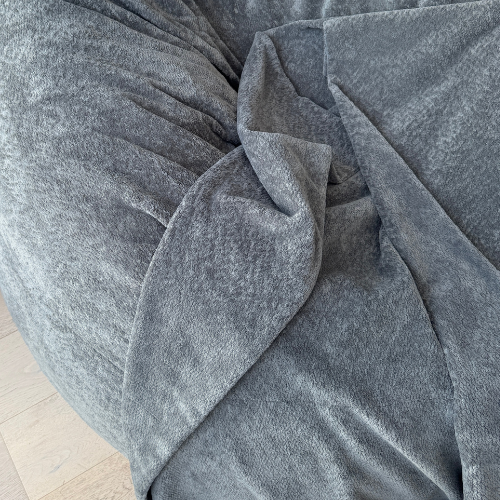 Gunmetal Grey cloud cover
