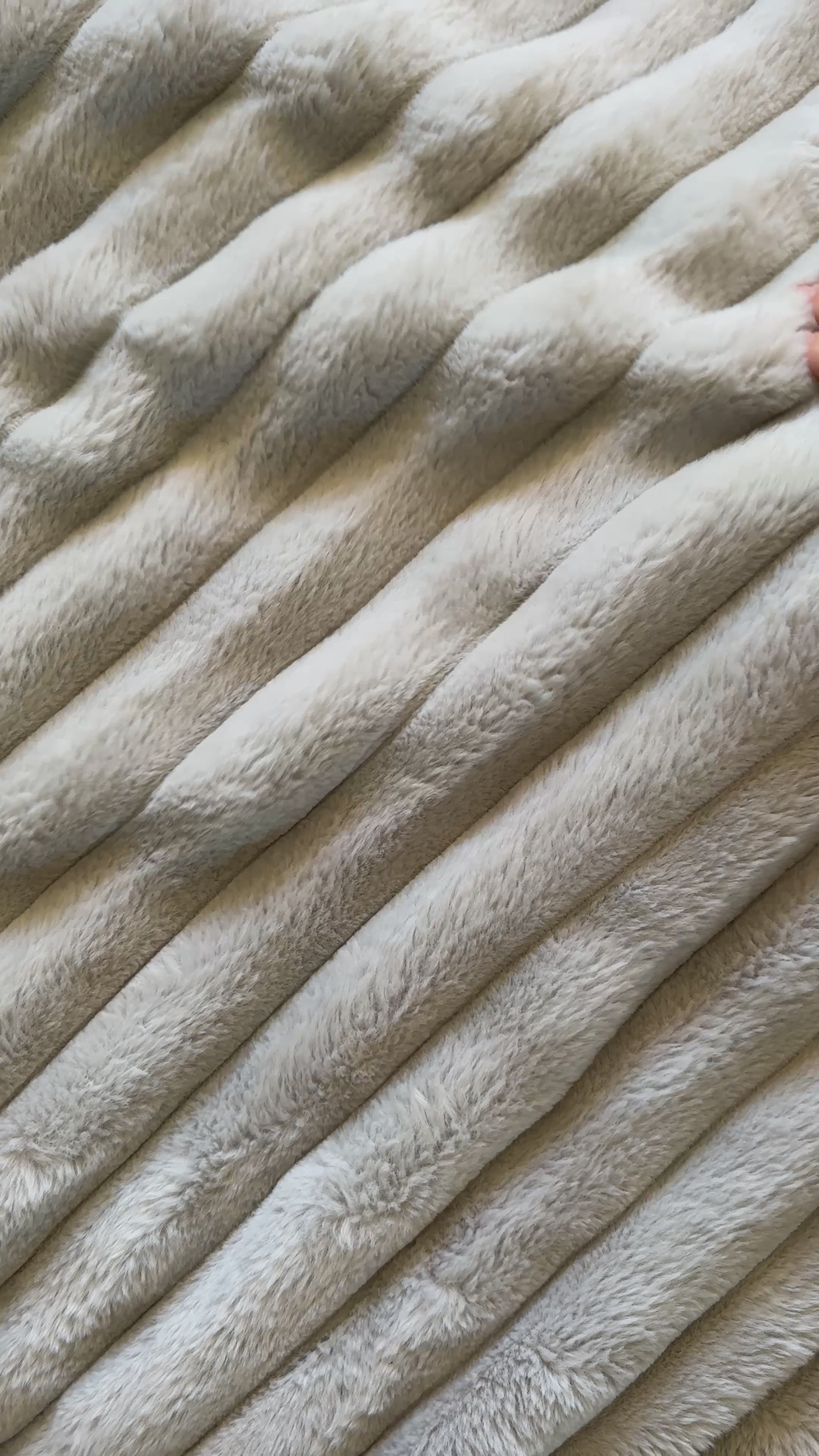 Crash Cloud Bundle - Grey Ribbed Faux Fur